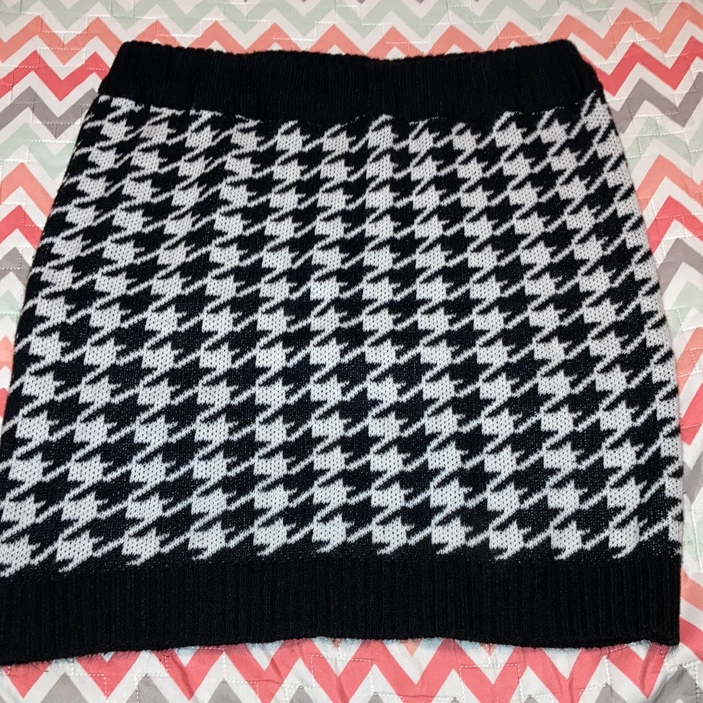 Junior’s sized mini skirt